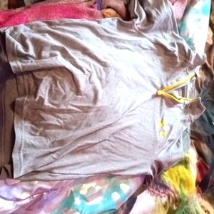 Under armour sweatshirt